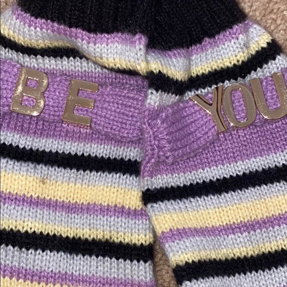 Nordstrom Rack “Be You” gloves - Picture 2 of 3